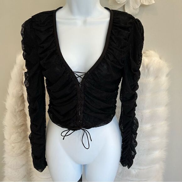 Guess by Marciano Caught on Lace Ruched Black Long Sleeve (S) - Picture 8 of 14